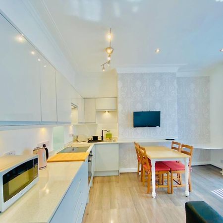 York City Centre Holiday Apartment Екстер'єр фото